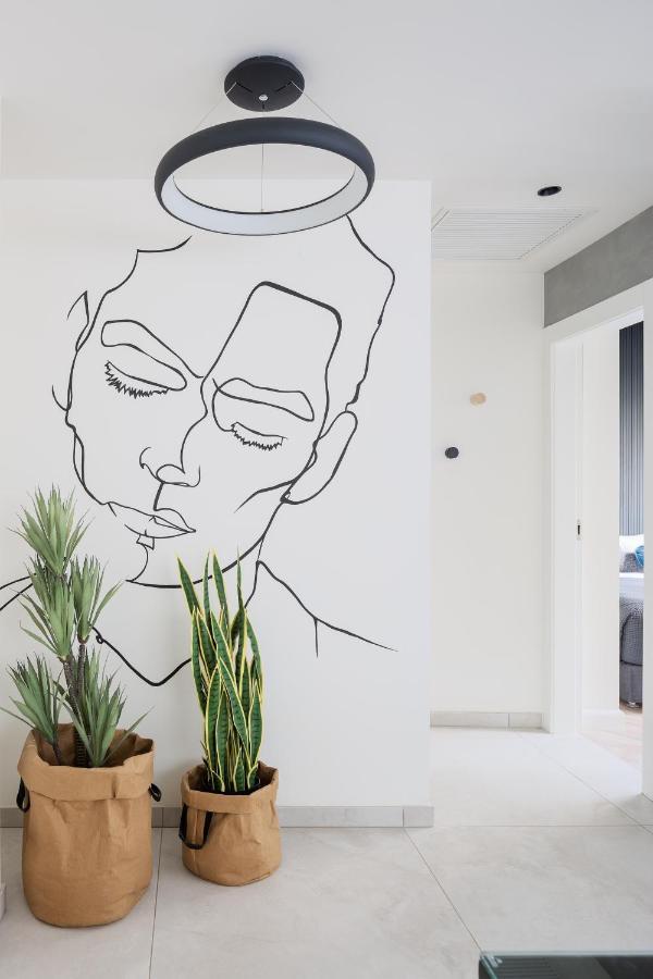 Appartamento Mr. Louis - By Tlv2Go Tel Aviv Esterno foto